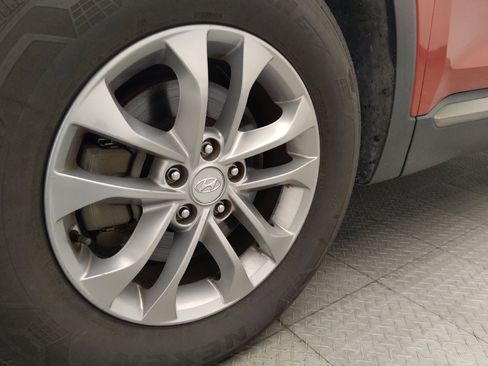 Used 2019 Hyundai Santa Fe SE FWD image 31