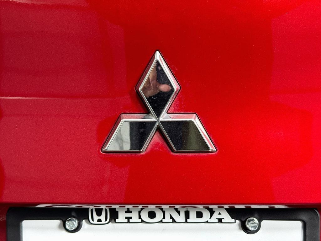 Used 2022 Mitsubishi Outlander SE AWD/4WD image 49