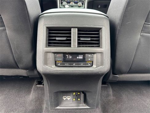 Used 2019 Volkswagen Atlas SEL Premium image 22