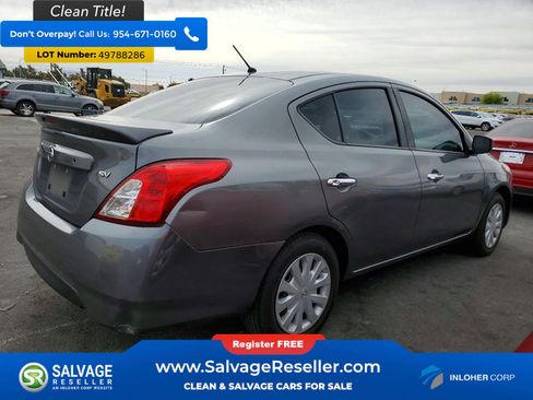 Used 2018 Nissan Versa SV image 4