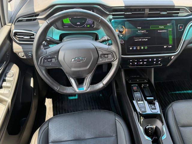 Used 2023 Chevrolet Bolt LT w/ Infotainment Package FWD image 17