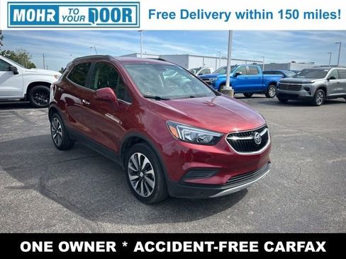 Used 2021 Buick Encore Preferred image 2