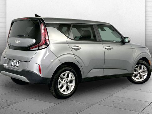 Certified 2025 Kia Soul LX w/ LX Technology Package FWD image 13