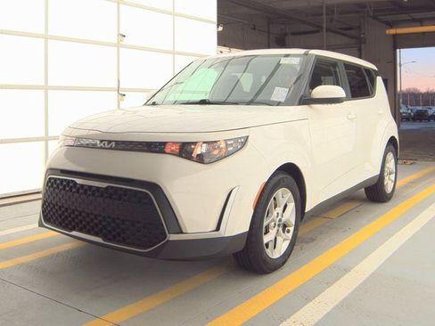 Used 2024 Kia Soul LX w/ Option Group 015 image 1