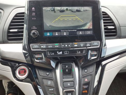 Used 2023 Honda Odyssey Touring image 13
