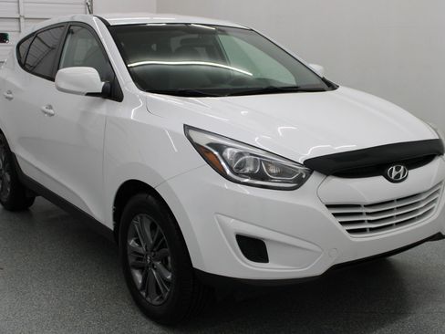 Used 2015 Hyundai Tucson GLS w/ Option Group 02 AWD/4WD image 4