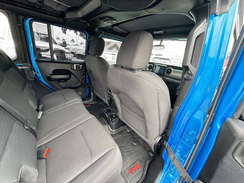 Used 2021 Jeep Wrangler Unlimited Sport image 32