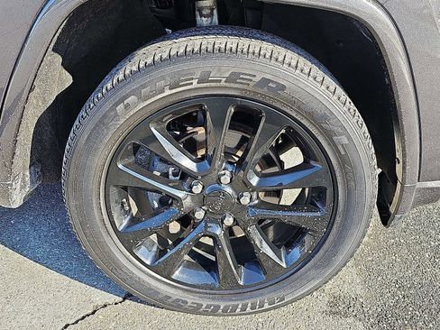 Used 2020 Jeep Grand Cherokee Altitude image 8