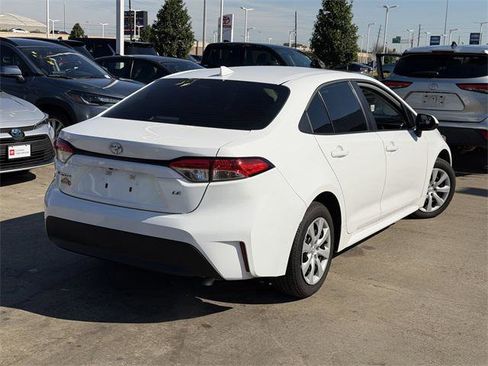 Certified 2024 Toyota Corolla LE image 5