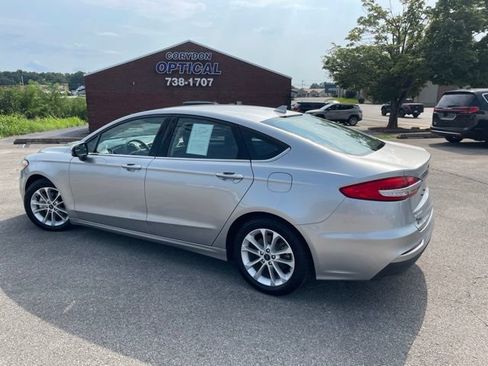 Used 2020 Ford Fusion SE FWD image 6