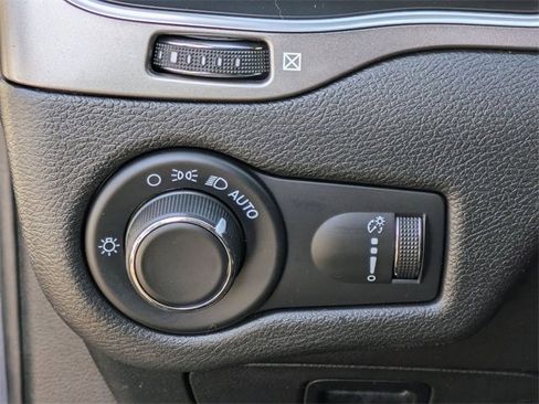 Certified 2021 Jeep Cherokee Latitude image 14