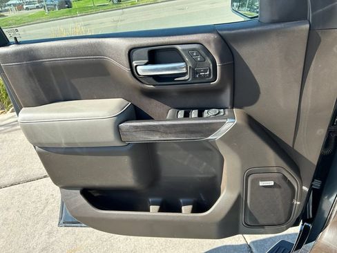 Used 2020 Chevrolet Silverado 1500 LTZ w/ LTZ Premium Package AWD/4WD image 10