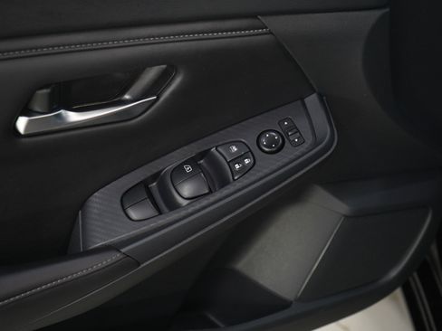Used 2023 Nissan Sentra SV FWD image 19