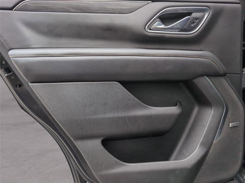 Used 2021 GMC Yukon SLT w/ SLT Luxury Plus Package image 34