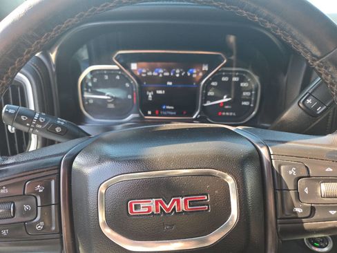 Used 2020 GMC Sierra 2500 AT4 w/ Technology Package image 18