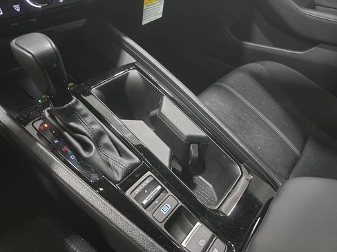 Used 2025 Honda Accord Sport image 18