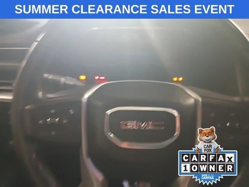 Used 2023 GMC Yukon SLT AWD/4WD image 11