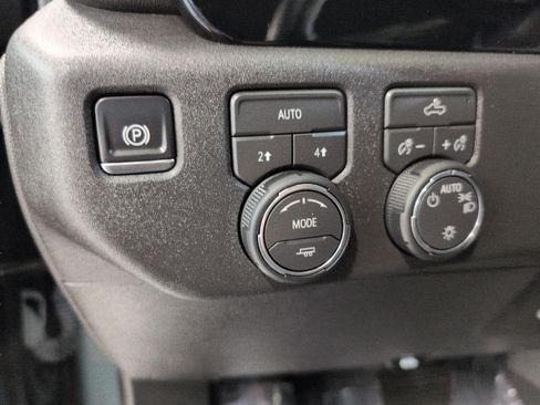 Used 2026 Chevrolet Silverado 1500 LT AWD/4WD image 10