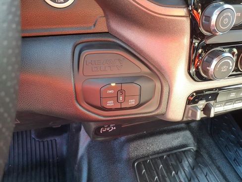 New 2026 RAM 3500 Tradesman w/ Chrome Appearance Group image 15