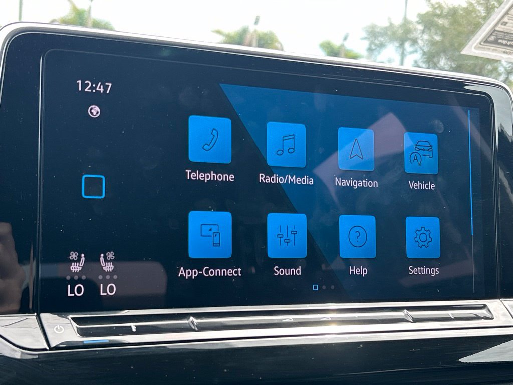 Used 2026 Volkswagen Atlas SE FWD image 34