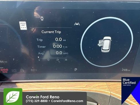 Used 2025 Hyundai Santa Fe Limited AWD/4WD image 10