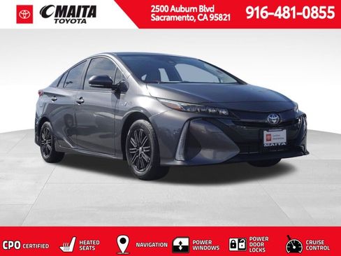 Certified 2017 Toyota Prius Prime Premium image 1