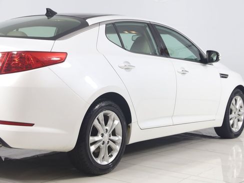 Used 2013 Kia Optima EX w/ Premium Pkg FWD image 39