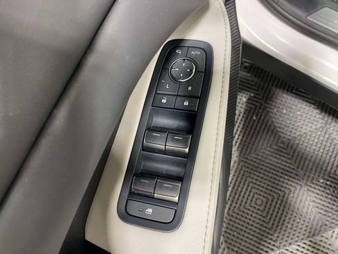 Used 2025 Lexus RX 350 Premium w/ Accessory Package AWD/4WD image 20