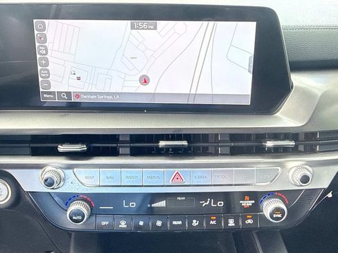 Used 2024 Kia Telluride LX FWD image 31