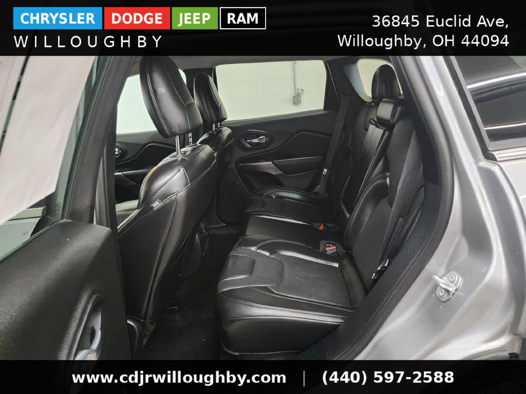 Used 2020 Jeep Cherokee Limited w/ Advanced Safety Group AWD/4WD image 27
