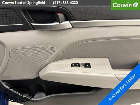 Used 2020 Hyundai Elantra SEL FWD image 11