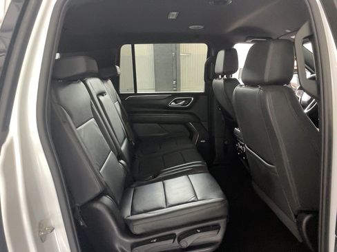 Used 2024 Chevrolet Suburban LT AWD/4WD image 13