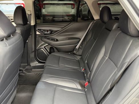 Used 2025 Subaru Outback Touring XT image 5