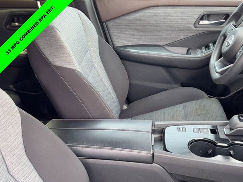 Certified 2023 Nissan Rogue SV image 10