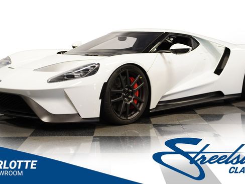 Used 2017 Ford GT RWD image 1