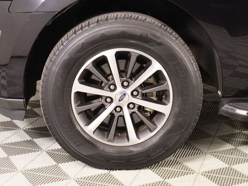 Used 2019 Ford Expedition Max XLT w/ Equipment Group 202A image 20