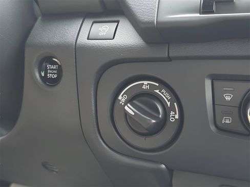 New 2026 Nissan Frontier SV image 24