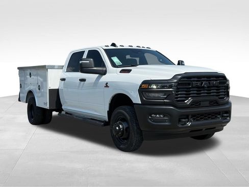 New 2026 RAM 3500 Tradesman AWD/4WD image 30