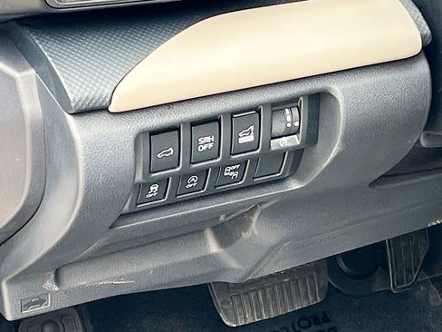 Used 2023 Subaru Forester Limited AWD/4WD image 10