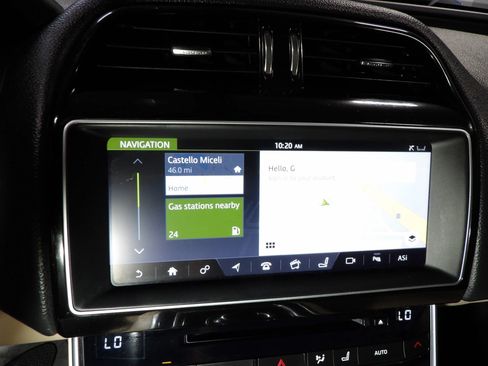 Used 2017 Jaguar XE Prestige AWD/4WD image 19