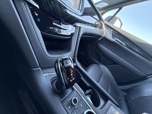 Certified 2020 Cadillac XT6 Premium Luxury FWD image 22