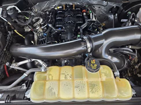 Used 2021 Ford Expedition Limited RWD image 9