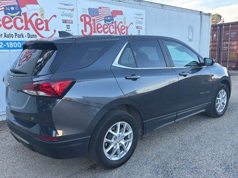 Used 2023 Chevrolet Equinox LT image 3
