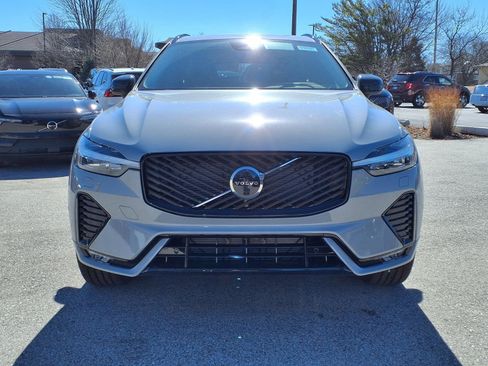 New 2026 Volvo XC60 B5 Plus w/ Climate Package image 2