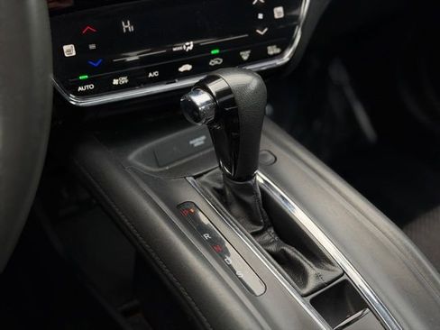 Used 2017 Honda HR-V EX image 22