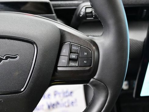 Used 2022 Ford Mustang Mach-E Premium image 19