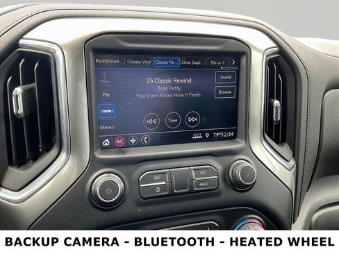 Used 2021 Chevrolet Silverado 1500 LT w/ Bed Protection Package AWD/4WD image 10
