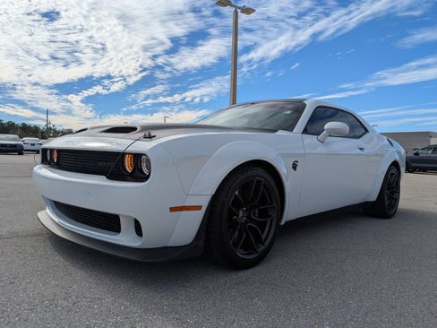 Used 2023 Dodge Challenger SRT Hellcat image 9