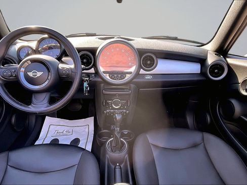 Used 2015 MINI Cooper Base image 16