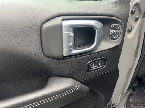 Used 2021 Jeep Wrangler Unlimited Sahara w/ Cold Weather Group image 33